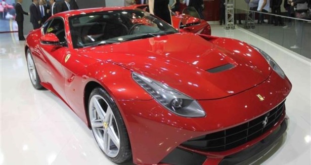 Ferrari severler Autoshow'da buluştu