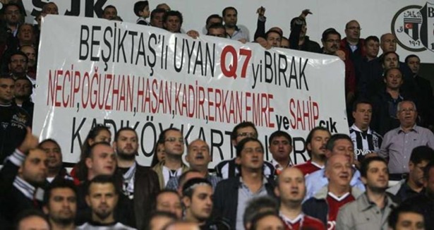 Beşiktaş taraftarından ilginç pankart