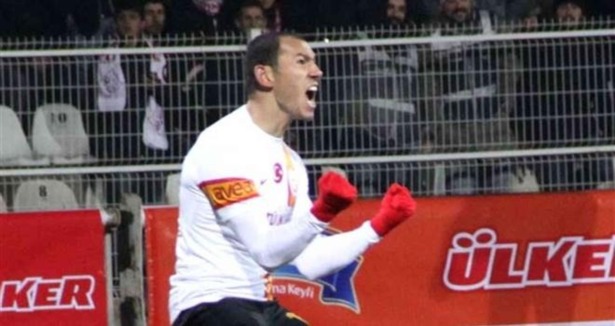 İlk yarının en erken golü Umut Bulut'tan