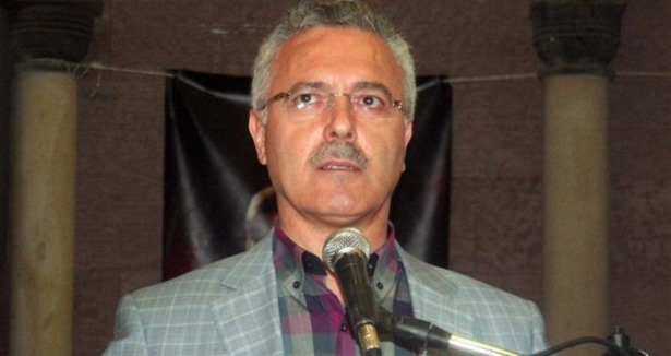 AK Parti'nin 13 büyükşehir ilçe adayları açıklanıy