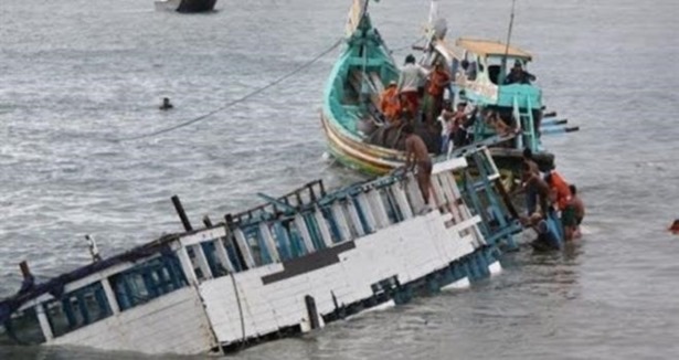 Paraguay'da tekne battı: 15 kayıp!