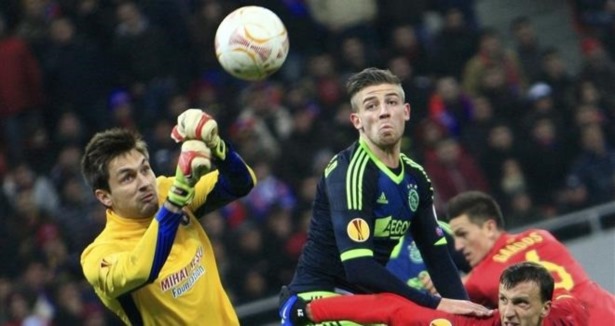 Ajax kaybetse de lider