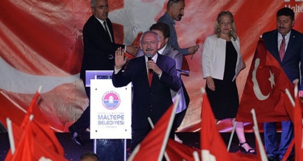 Kılıçdaroğlu 30 Ağustos'u İstanbul'da kutladı