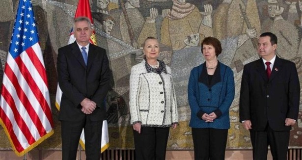 Clinton ve Ashton Sırbistan'da