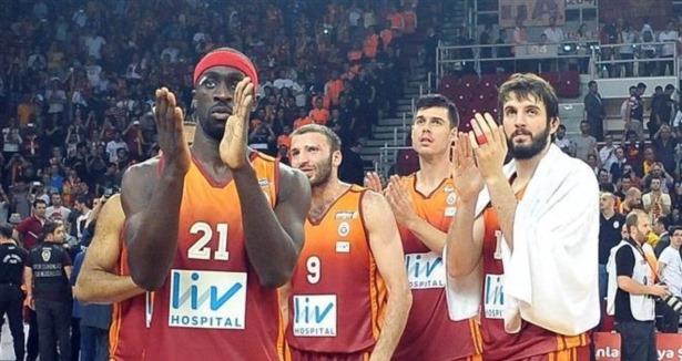 Galatasaray'da yaprak dökümü