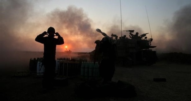 İsrail askerleri gaz kullandı