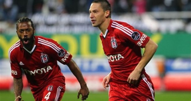 Beşiktaş: 3 - Akhisar Belediyespor: 1 (Maç özeti)