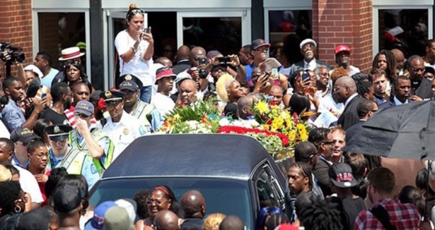 ABD'de polisin öldürdüğü Brown'ın cenazesi defnedi