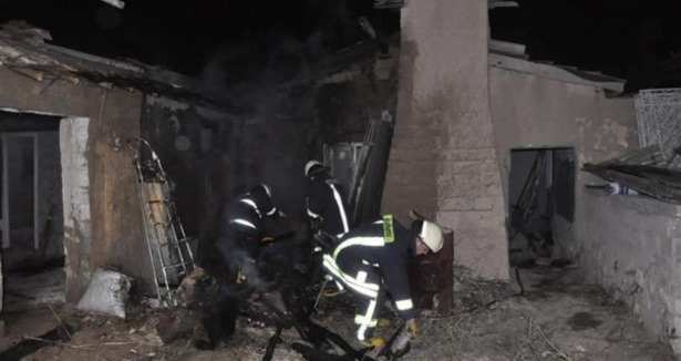 Konya'da iki evde yangın