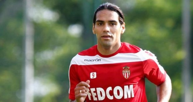 Avrupa'da futbol kriz dinlemedi