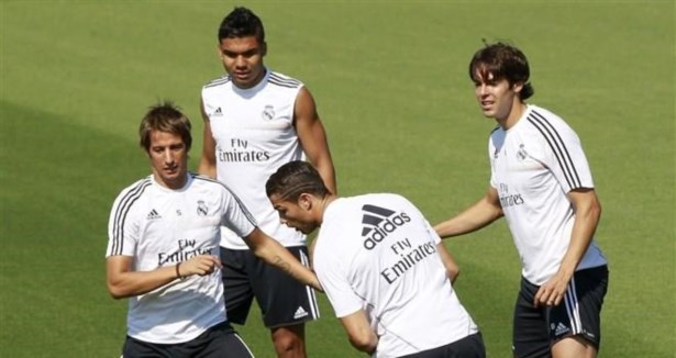 Real Madrid'den 'Teşekkürler Raul' ilanı