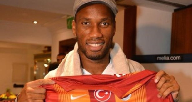Drogba Galatasaray'ı yalnız bırakmadı