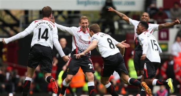Liverpool zirveyi bırakmadı
