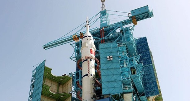 Çin insanlı uzay aracı gönderiyor