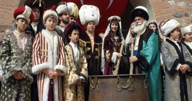 Mesir Macunu Festivali başladı