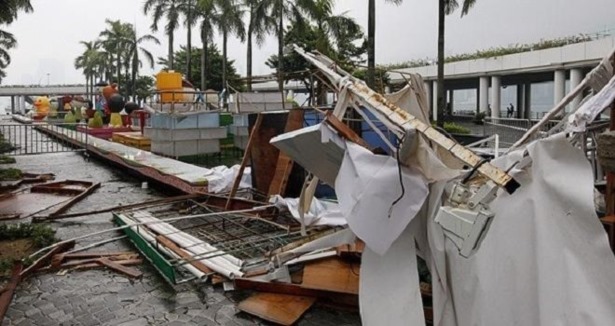 Çin'de tayfun nedeniyle 250 bin kişi tahliye edild