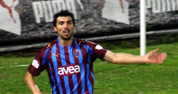 Ceyhun Eriş futbolu bıraktı