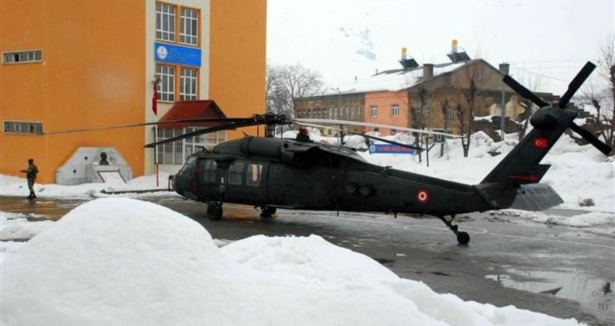 Askeri helikopter zorunlu iniş yaptı