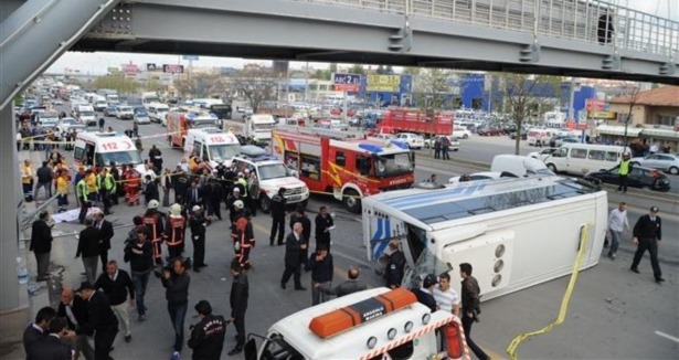 Ankara'da feci kaza: 2 ölü