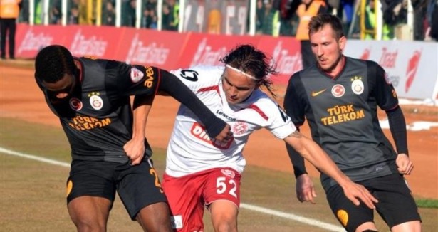 Galatasaray yeni yıldızlarıyla coştu