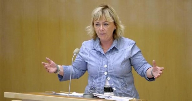 İsveç Adalet Bakanı Romanlardan özür diledi