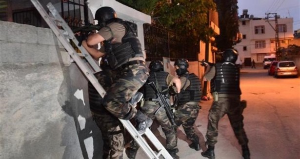 Adana'da dev uyuşturucu operasyonu