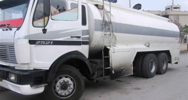 LPG yüklü tanker devrildi: 1 ölü
