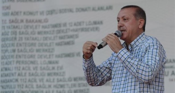 Erdoğan: Dindar kisvesi altında bozmaya çalışıyorl