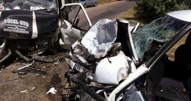 Sivas'ta trafik kazası: 2 ölü 7 yaralı