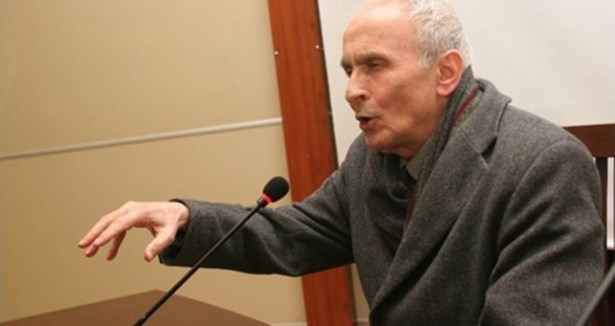 Yazar Mehmet Niyazi hastaneye kaldırıldı