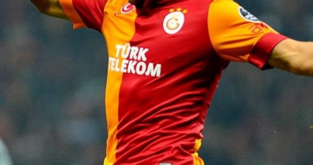 Galatasaray gönderdi, yeni takımında esiyor!