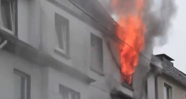 Türklerin yaşadığı binada kuşkulu yangın