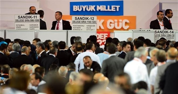 AK Parti'nin büyükşehir adaylarını açıkladı