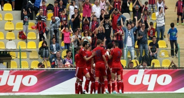 Ve Altınordu 1. Lig'de