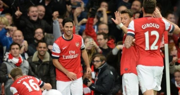 Arsenal zirveye tutundu!