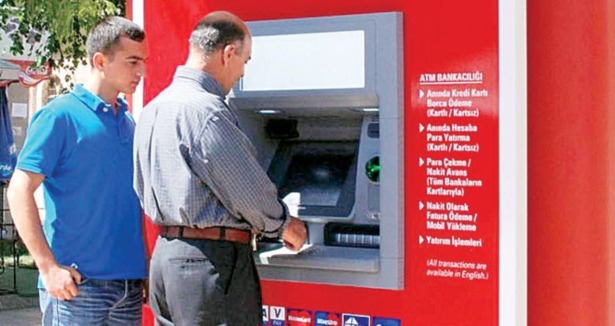ATM önünden geçmek 5 lira!