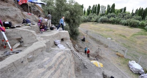 11 bin yıllık köyde kazılar 25. yılında