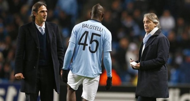 Yaramaz çocuk Balotelli rahat durmuyor