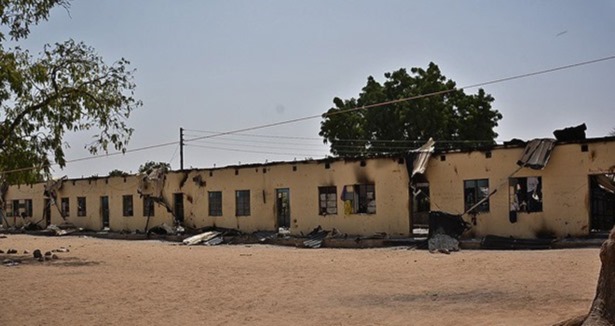 Nijerya'da yaklaşık 200 kız öğrenci kaçırıldı