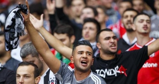 Emirates'te Beşiktaş sesleri