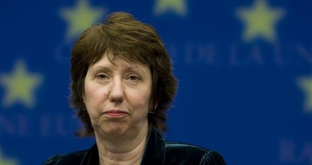 Ashton: Ukrayna'nın yeni reform programını bekliyo