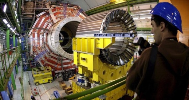 CERN'de teorileri yıkacak keşif