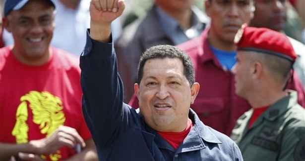 Chavez tedavi için Küba'da