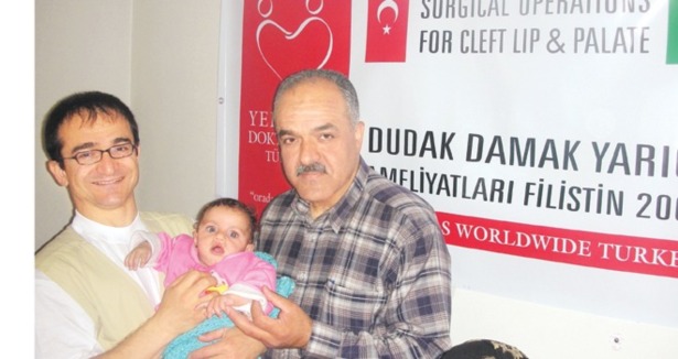 Dünyayı geziyor şifa dağıtıyor