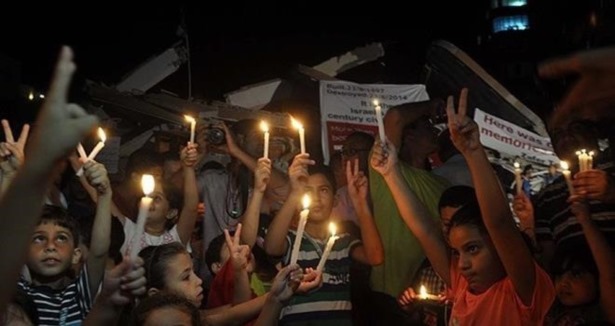 Gazzeli çocuklar İsrail'i protesto etti
