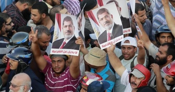 Mısır'da yeni anayasaya büyük tepki