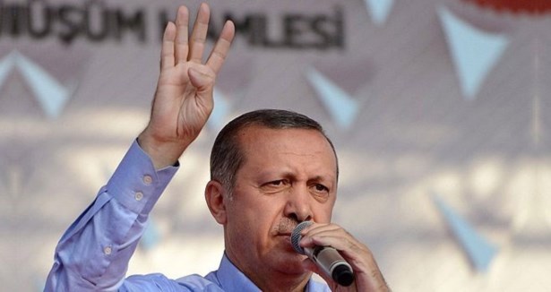 Erdoğan'dan Rabia işareti