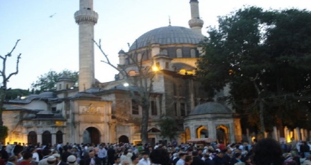 Ramazan'da en çok ziyaret edilen türbeler