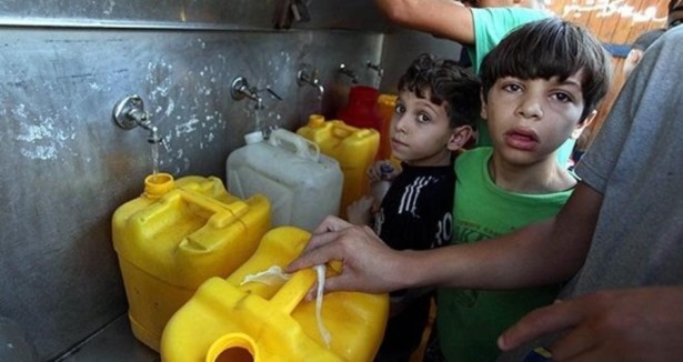 Gazzeliler salgın hastalık riskiyle karşı karşıya