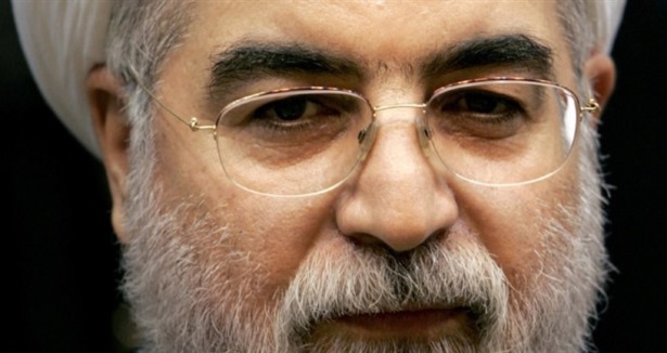 Reformcu  Ruhani''nin  adaylığı  tehlikede